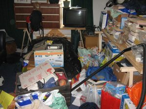 Clutter should always be avoided, no matter if you are moving or not.