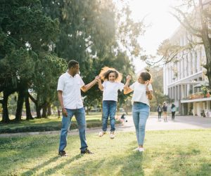 Entertain your kids during a move by playing with them outside