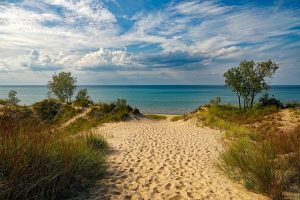 Interstate Movers Michigan bring you to beach, lake and trees.