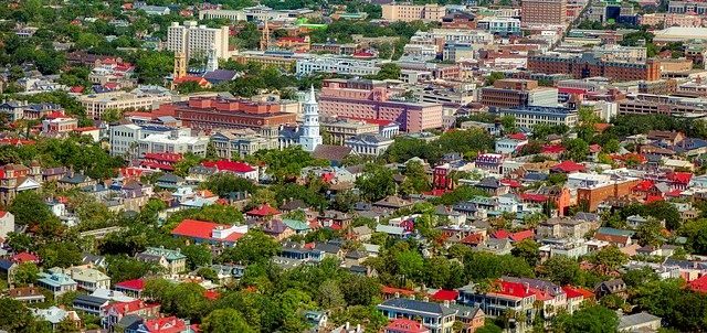 Enjoy Charleston skyline with your cross country movers South Carolina