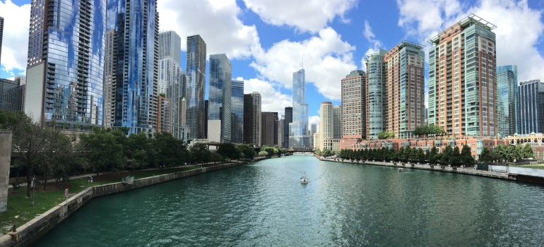an image of Chicago buildings and river