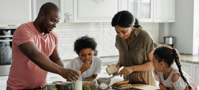 family having breakfast